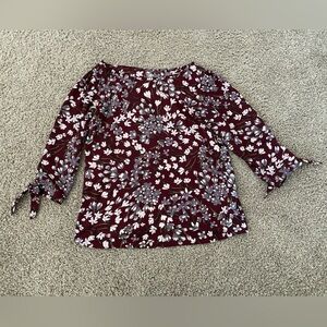 LOFT Outlet Burgundy Floral Boat Neck Tie Cuff Blouse Women’s Small Petite